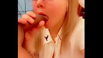 play Ayah tiri meniduriku sementara ibu di kamar lain