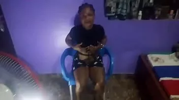 Oynat Cynthia ile uzlaşmacı bir deneyim