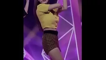 تشغيل Jihyo مرتين الثدي ، تجميع الرقص مثير