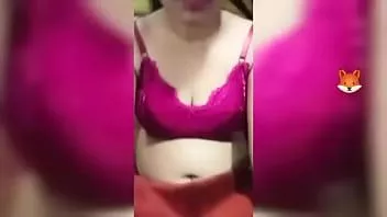 Reproduzir Hot puja 91 9163042071..total aberto de serviços de vídeo chamada ao vivo ou hot phone call services a preços baixos ..... hot puja 91 9163042071..total open live video call services ou hot phone call services a preços baixos .....