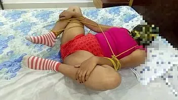 Riproduci Studentessa tettona legata con una corda e dolorosamente scopata! xxx hd porno