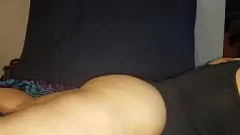 Putar Ayah tiri tidak bisa melepaskan tangan dari vagina Latina StepmILF