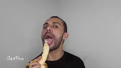 Riproduci Fetish di frutta coperto di sperma: deliziosi pezzi sbavando e mastica