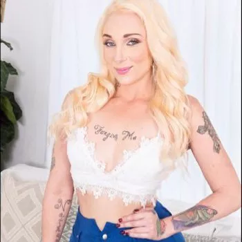قناة Alexis Andrews